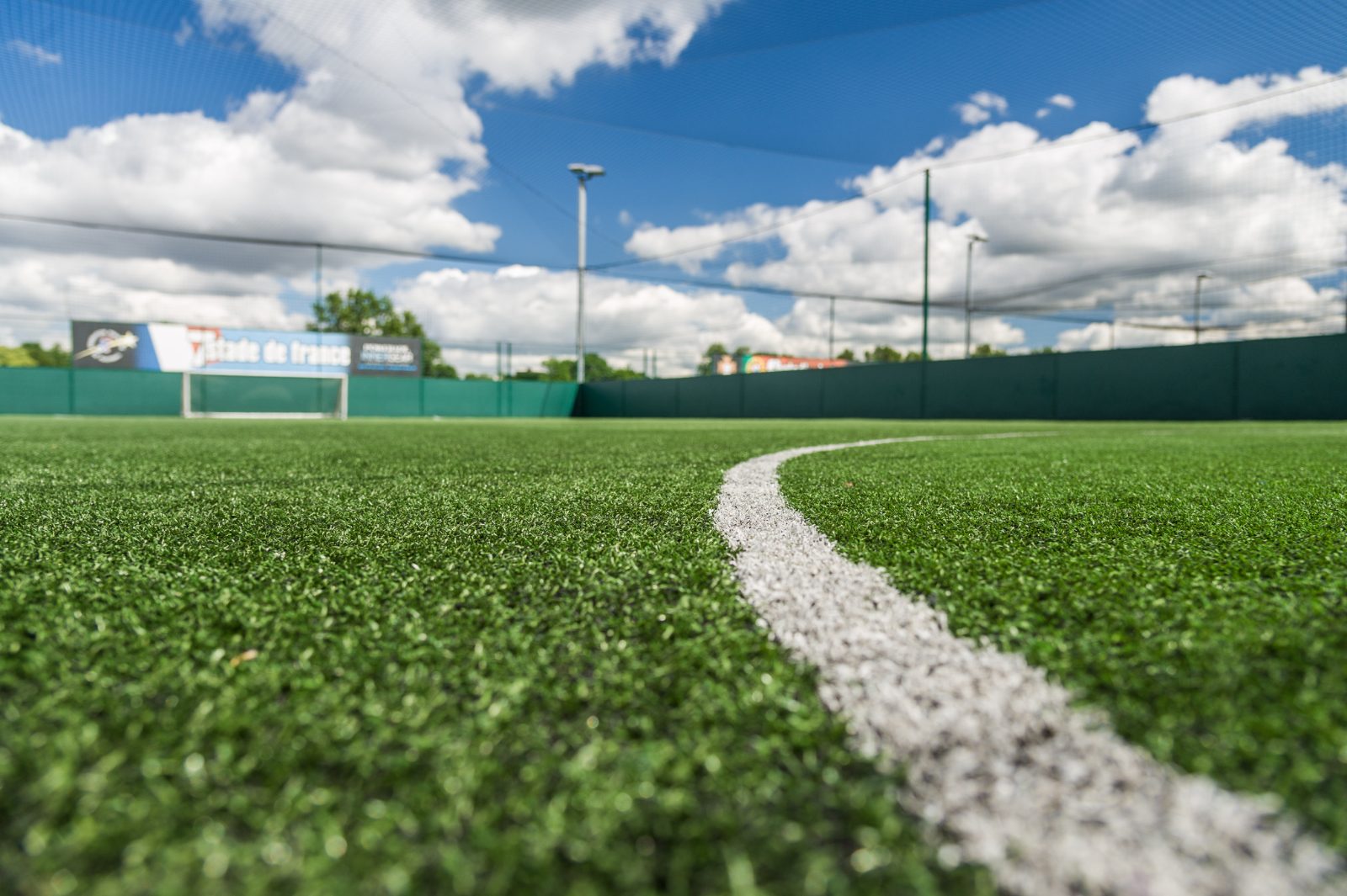 Small-sided soccer arena with artificial turf